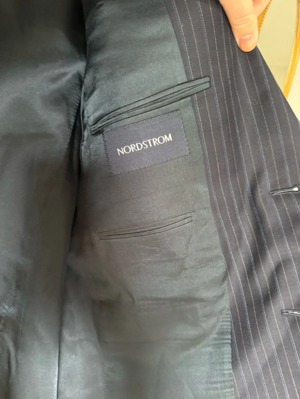 Burberry London Navy Pinstripe 100% Wool Blazer Sport Coat 40 Short Kensington